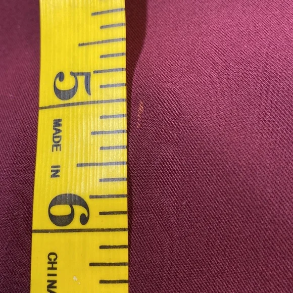 Figs Scrub Top XS maroon - Picture 14 of 14